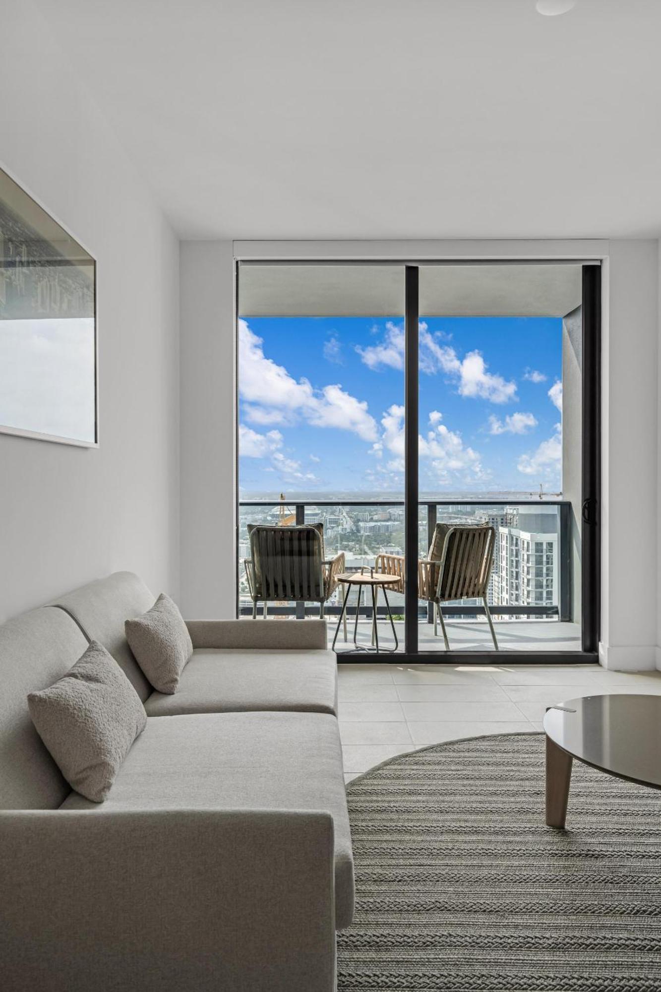 Modern 1Br Apartment With Breathtaking Views Heart Of Downtown Miami Eksteriør bilde